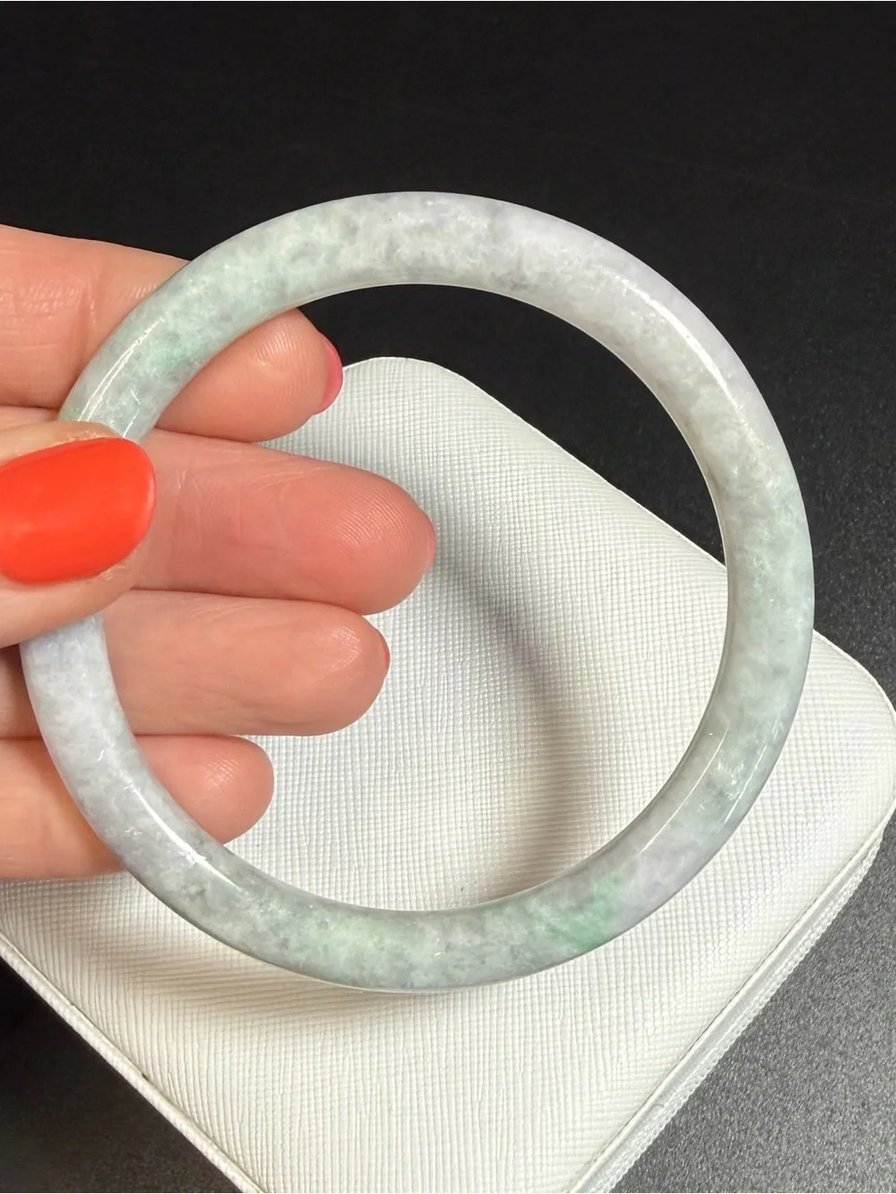 Stunning Natural Green Jade 159.19CT Bangle Bracelet 7mm thick Myanmar 6.9”